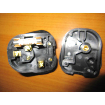 ASSEMBLÉES UK PLUGS 3A 13A